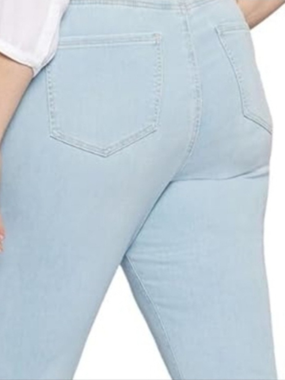 Wild Fable Women Distressed Denim High Rise Mom Jeans Size 18